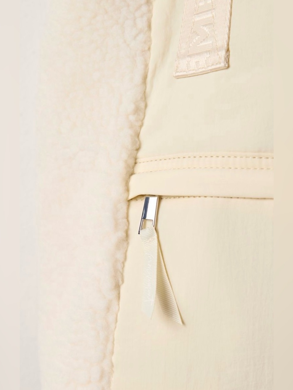 FP Movement by Free People ~ Slopes Sherpa Bucket Bag ~ Whipped Cream ~ NWT** - Picture 9 of 12